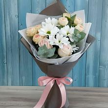 Букет цветов из:  Хризантемы и Розы в Нестерове