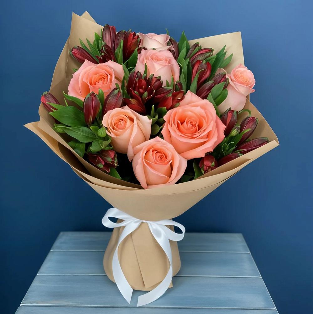 Букет цветов из: Розы и Альстромерии в Нестерове