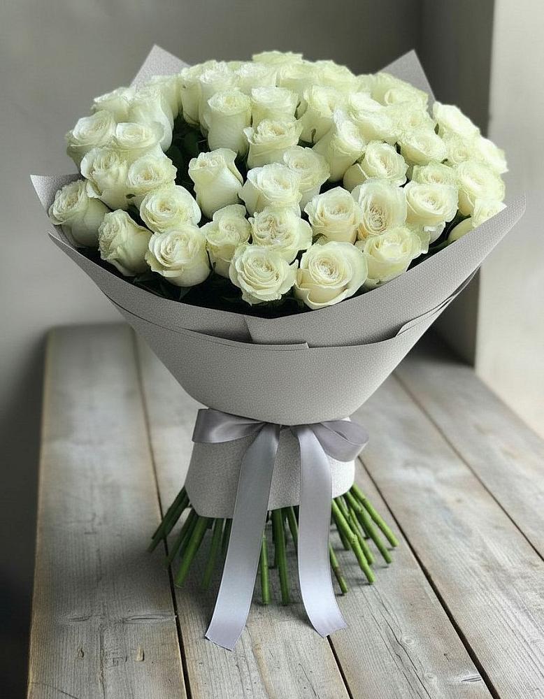 Букет 35 Белых роз в Нестерове