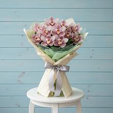 Букет цветов из:  Орхидеи и Розы в Нестерове