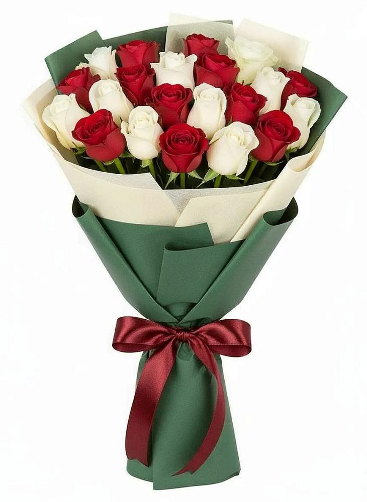 Букет Микс из красных и белых роз в Нестерове
