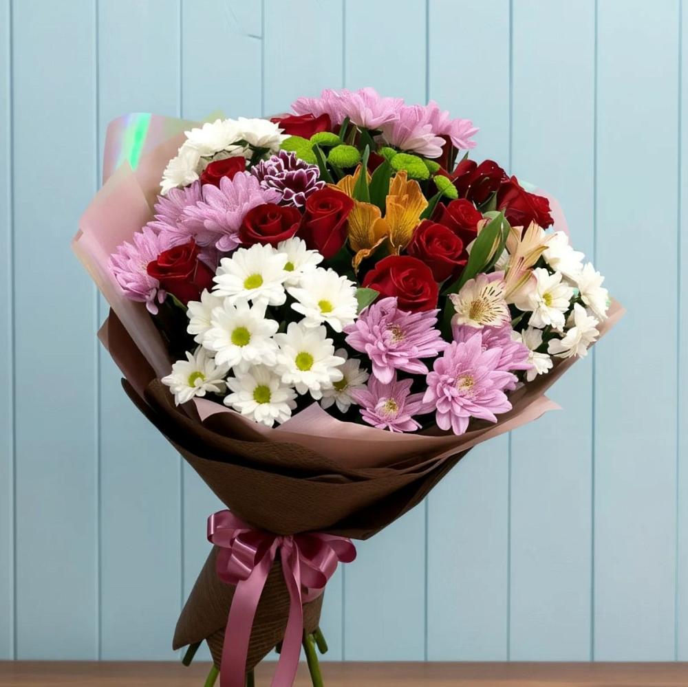 Букет цветов из: Розы, Хризантемы и Альстромерии в Нестерове