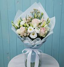 Букет цветов из:  Розы и Лизиантусы в Нестерове